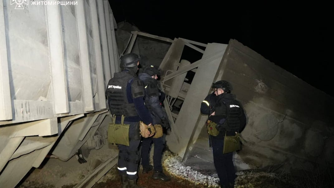 Наслідки інциденту з вантажним потягом на Житомирщині