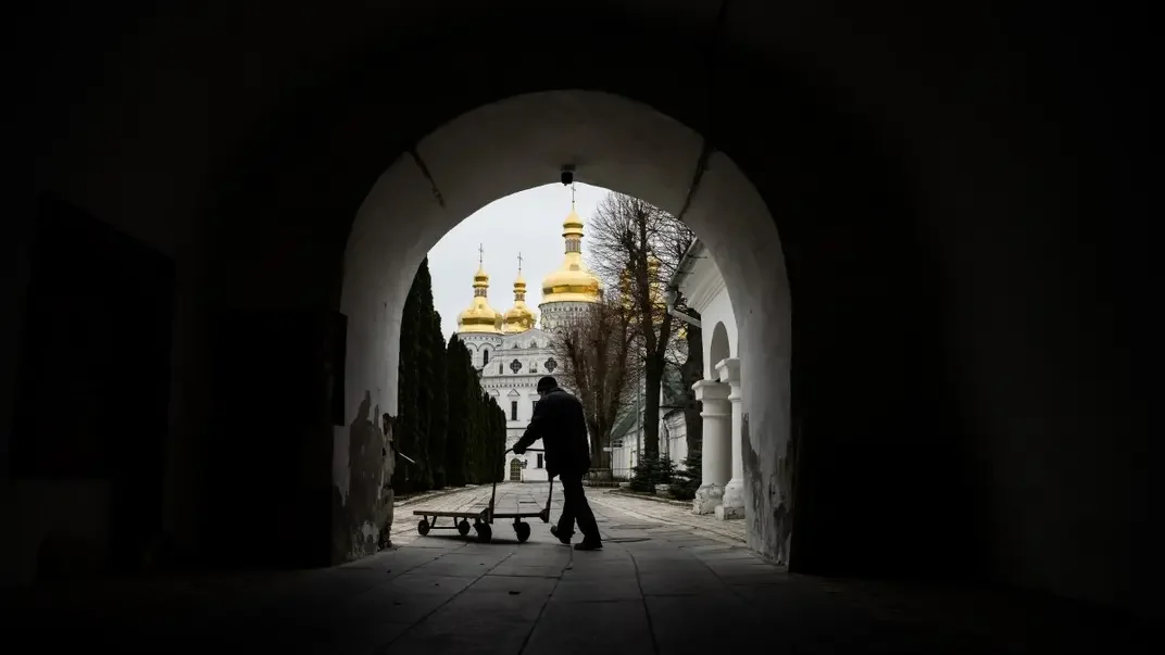 Иллюстративная фотография. Территория Киево-Печерской лавры, в Киеве, 17 марта 2023 года