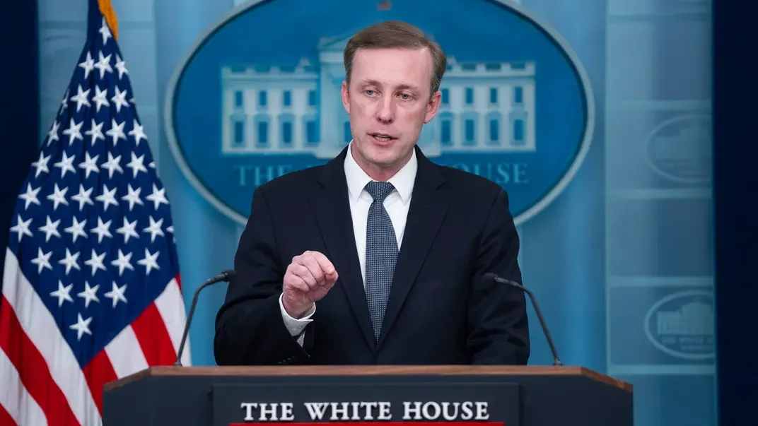 Радник президента США з питань національної безпеки Джейк Салліван виступає під час пресбрифінгу в Білому домі, 24 квітня 2024 року