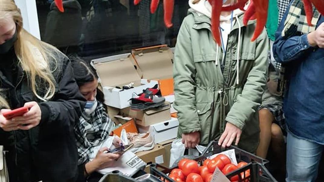 Вагон київського метро перетворили на торговий центр