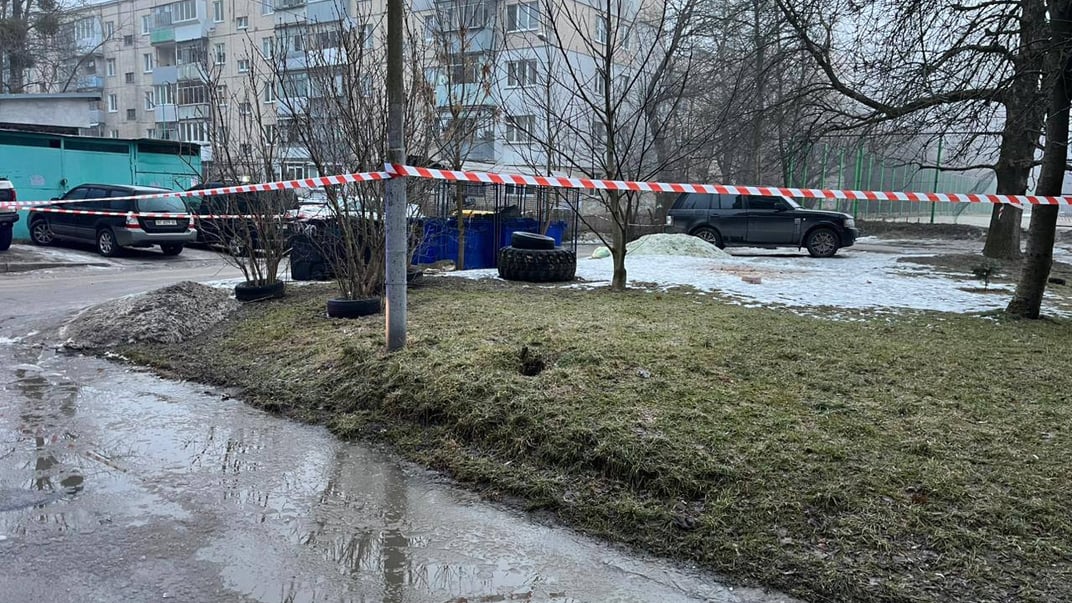Біля контейнерів зі сміттям у Львові знайшли гранату, 28 лютого 2026 року