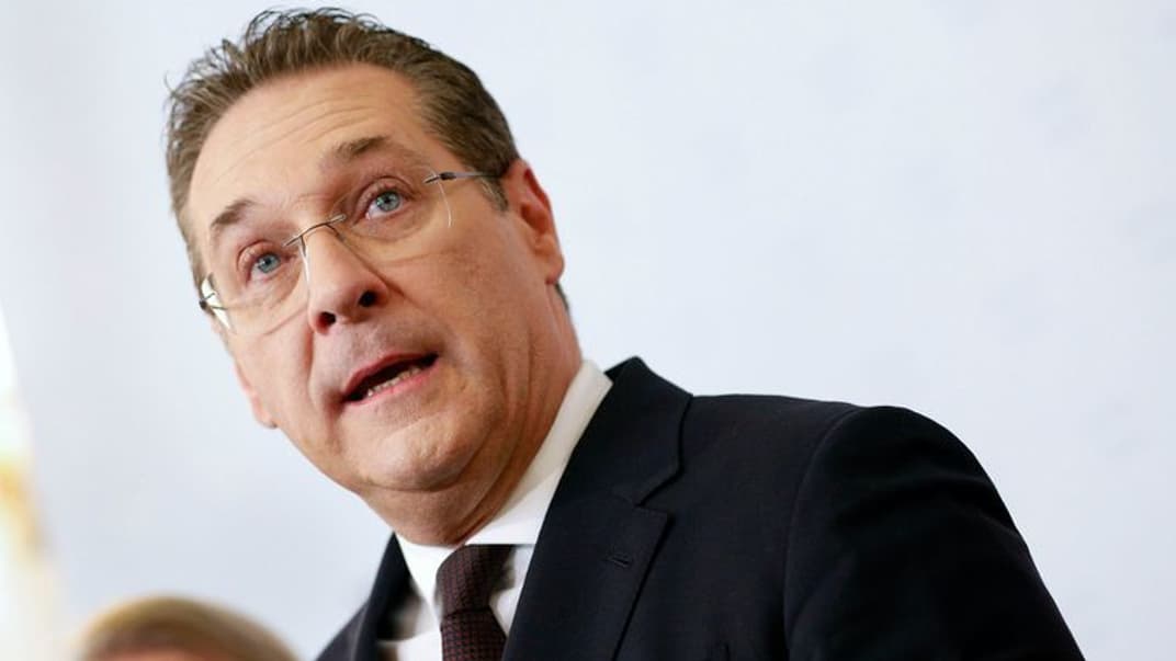 Віце-канцлер Австрії Гайнц-Крістіан Штрахе повідомляє журналістам про свою відставку, Відень, Австрія, 18 травня 2019 року