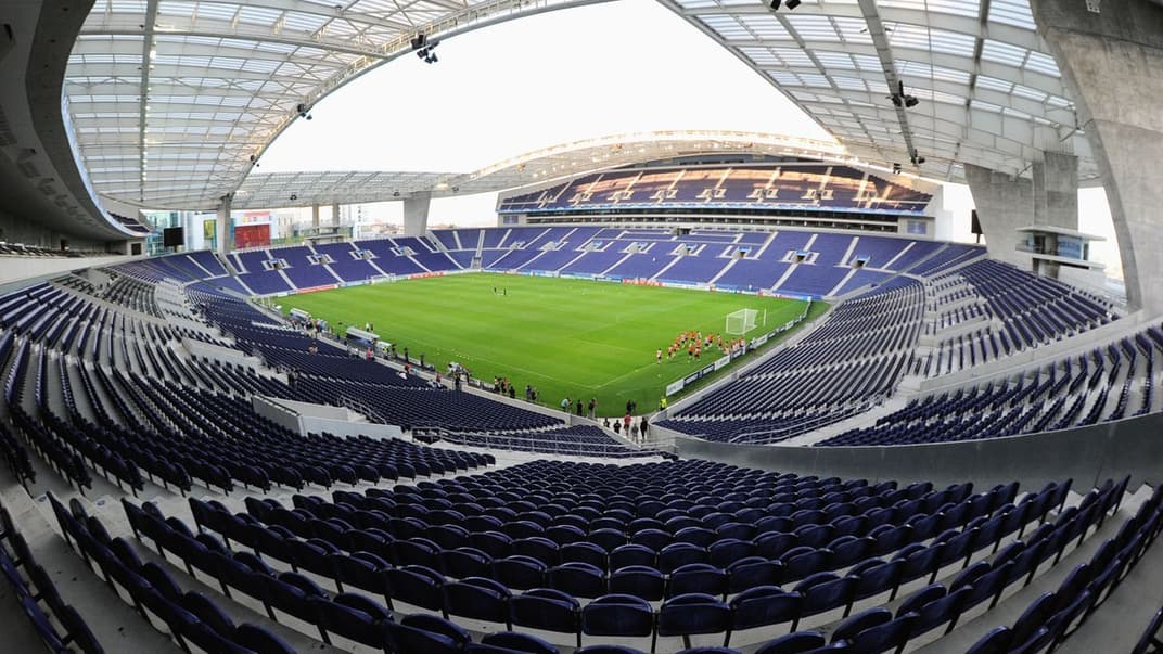 Стадион «Драгау», на котором состоится финал Лиги чемпионов-2021 года