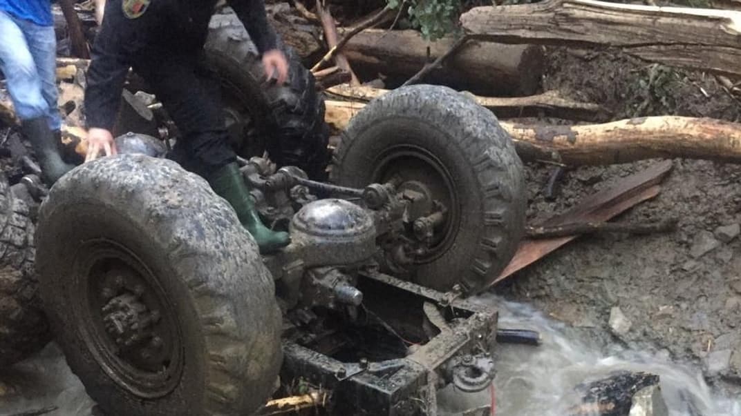 На Закарпатті сталася аварія за участю лісовоза, унаслідок чого загинули п’ятеро людей