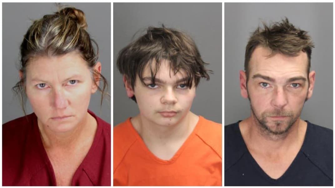 Джеймс и Дженнифер Крамбли и их сын Итан