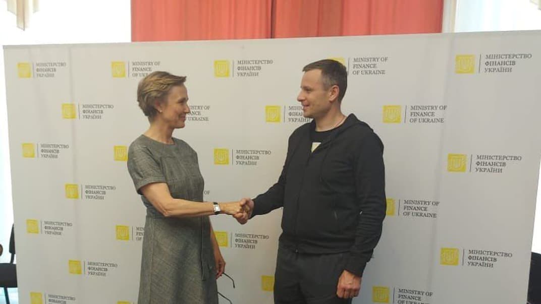 Посол Германии в Украине Анка Фельдгузен и министр финансов Украины Сергей Марченко