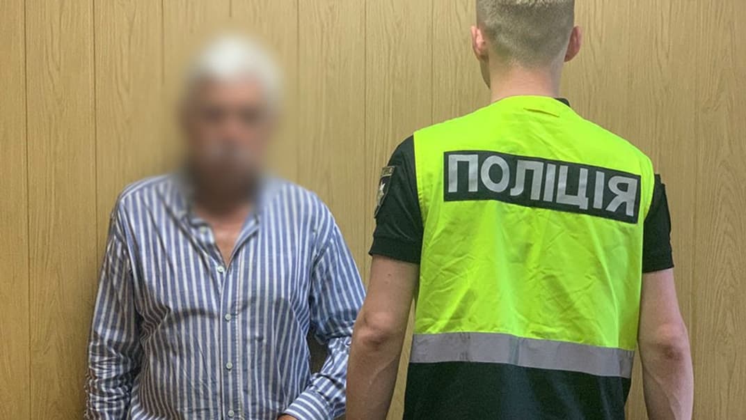 Одного из нападавших на волонтере в Киеве нашли и задержали