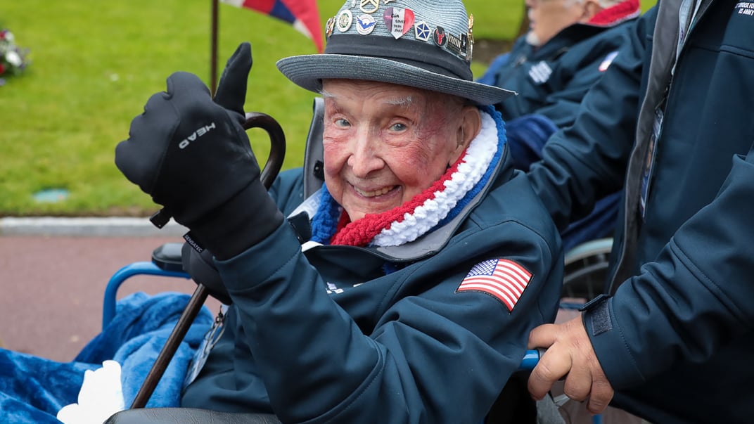 Ветеран Другої світової війни Джейк Ларсон