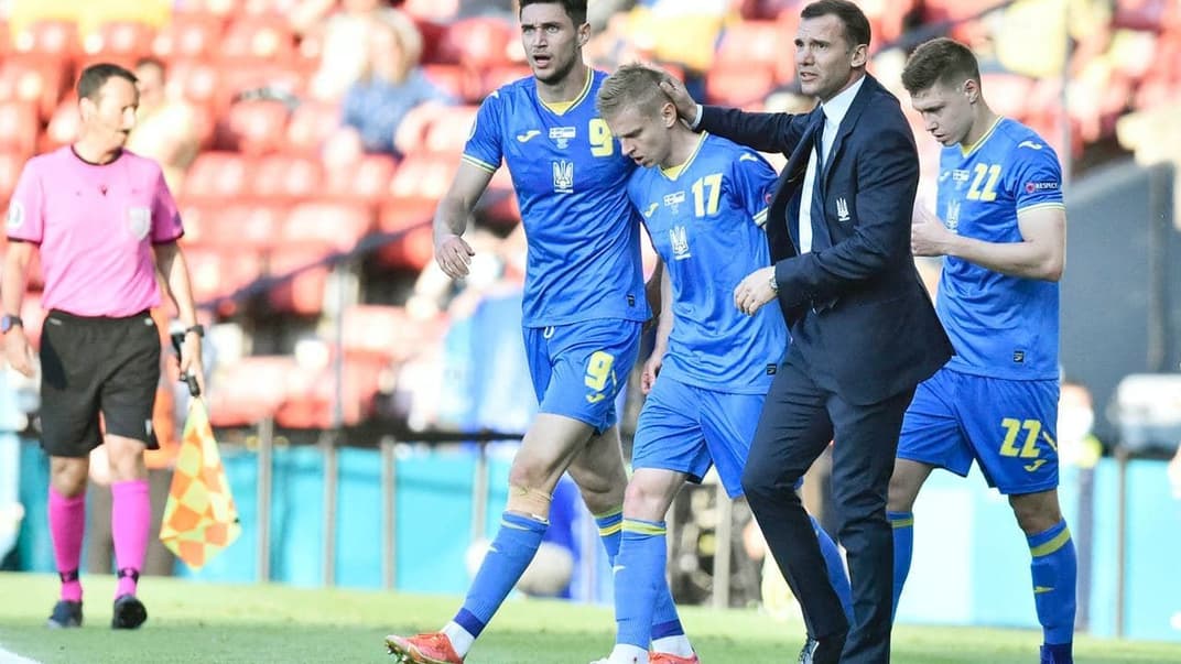 Украинская сборная во время матча с командой Швеции на Евро-2020