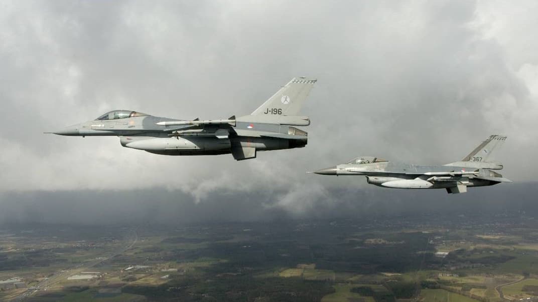 Два F-16. Иллюстративное фото