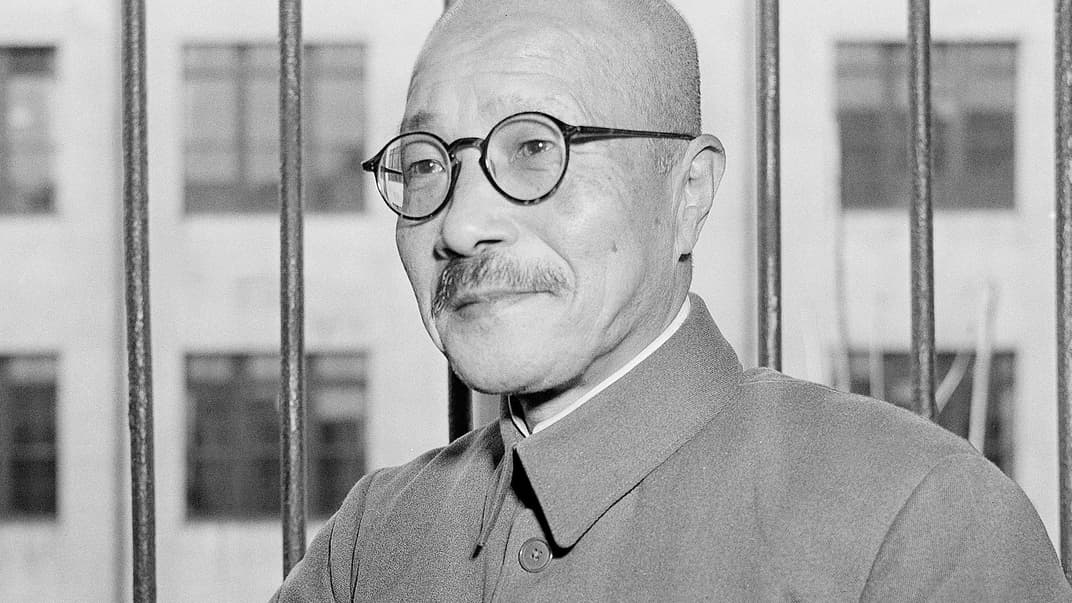 40-ий прем'єр-міністр Японії Тодзьо Хідекі. Грудень 1947 року