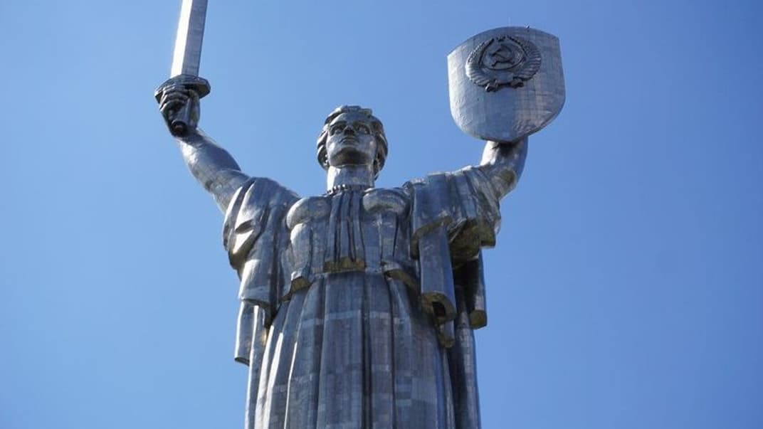 «Родина-мать»