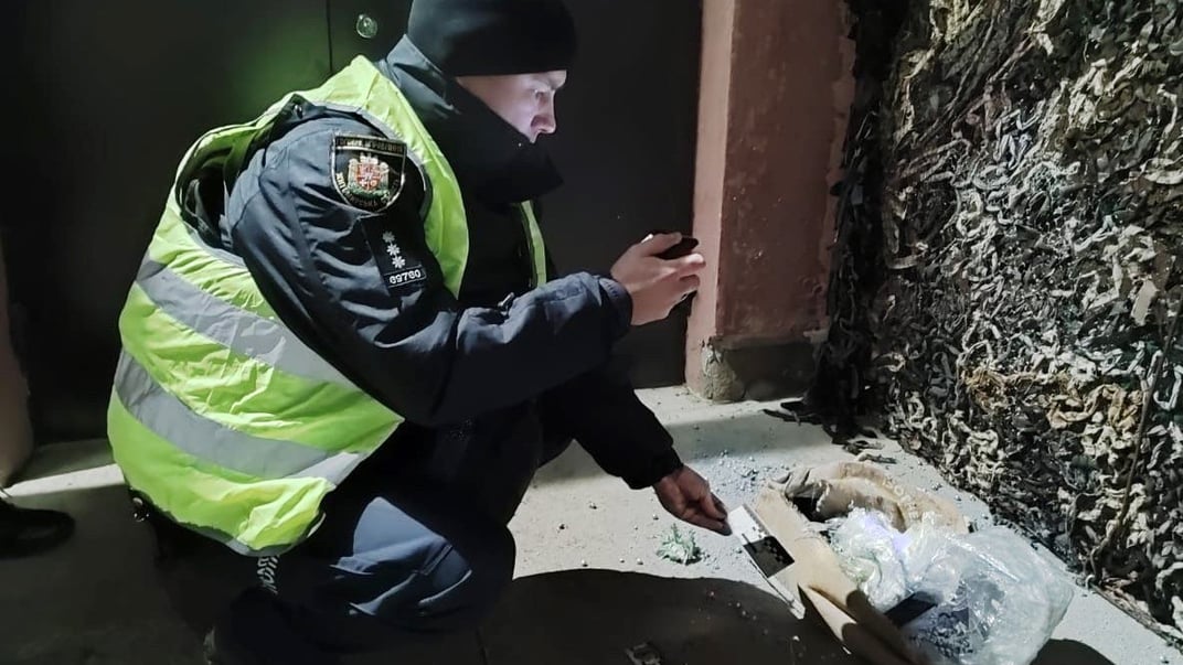 Взрывчатка, найденная возле ТЦК в Бердичеве