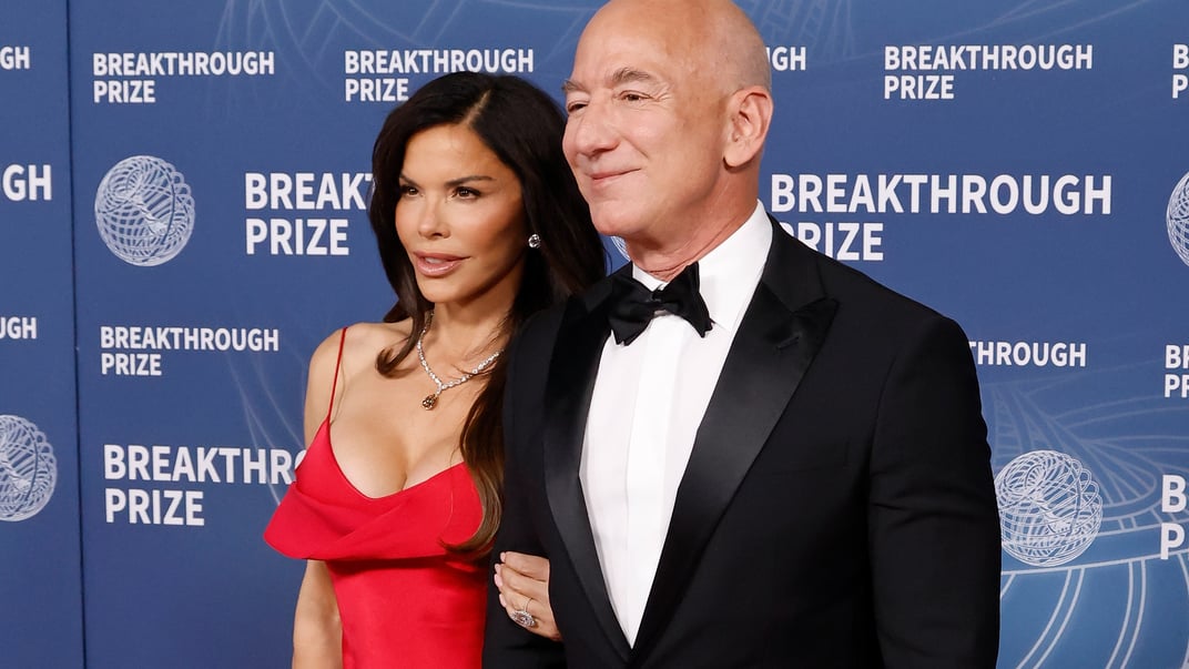 Бізнесмен Джеф Безос та журналістка Лорен Санчес