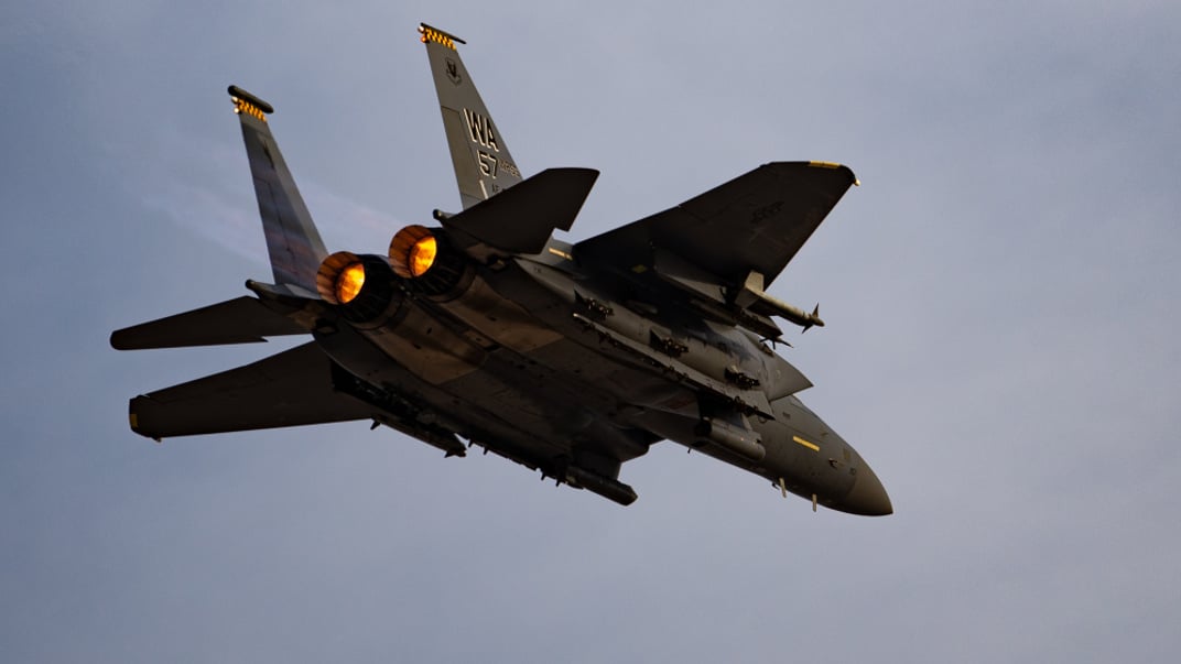 Винищувач F-15