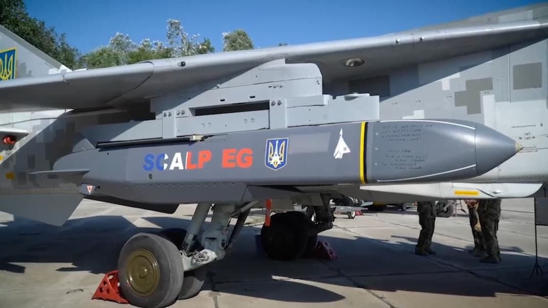 Дальнобойная крылатая ракета SCALP-EG на украинском Су-24