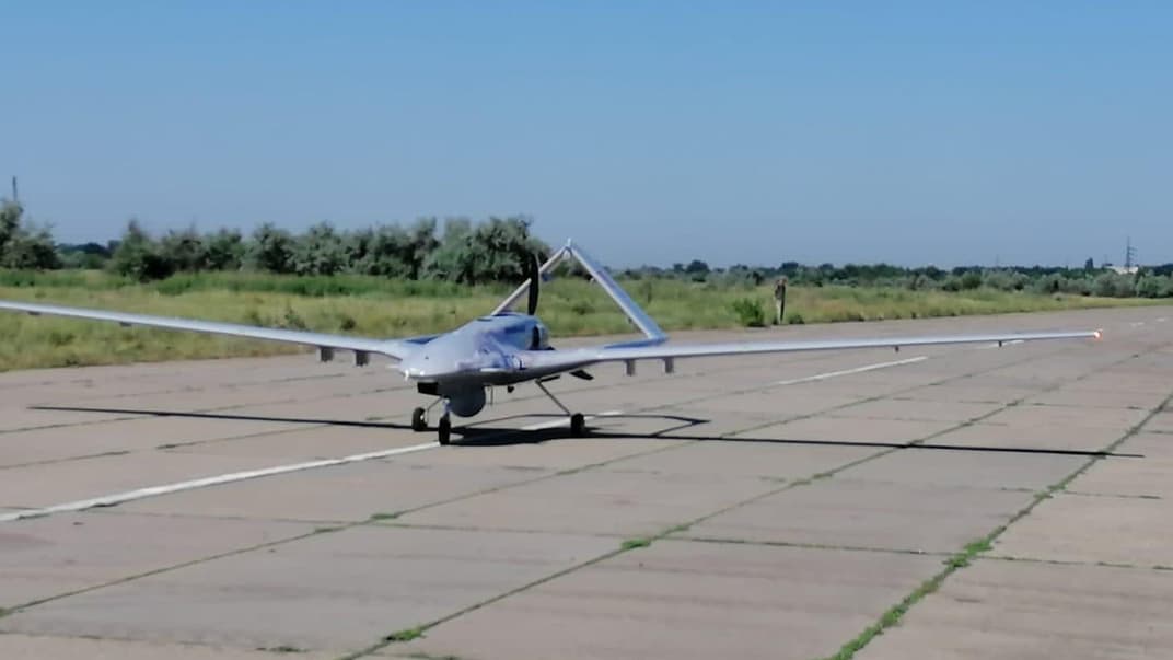 Турецький безпілотний літальний апарат Bayraktar TB2