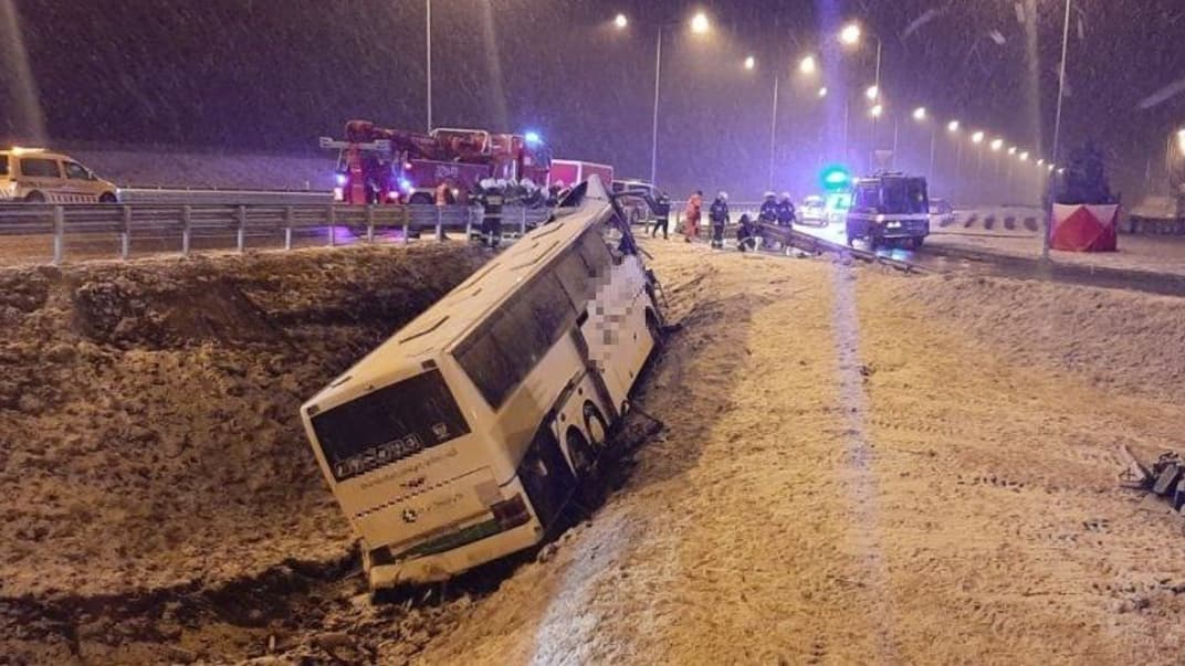 Место аварии автобуса с украинцами в Польше, 21 марта 2021 года