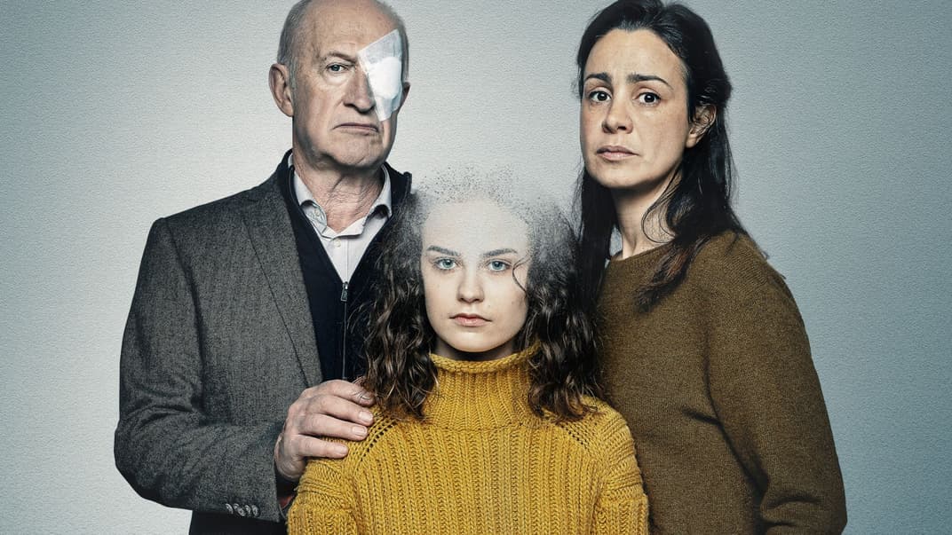 Как сериал «Невидимое» рассказывает про равнодушие, месть и эпидемию — и доказывает, что в жизни все не так уж плохо