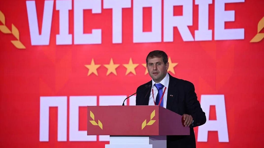 Проросійський олігарх Ілан Шор на з'їзді блоку «Перемога» у Москві, 6 липня 2025 року