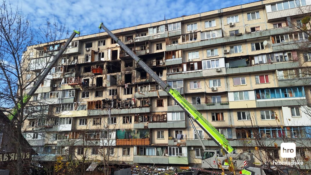Дом в Лесном массиве с обеих сторон. Сегодня ночью в него попал «Шахед»