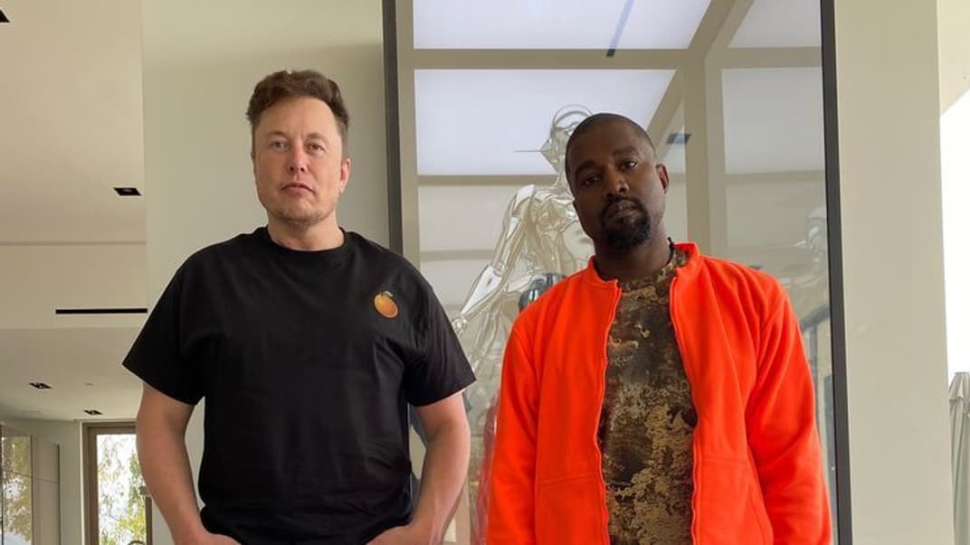 Рэпер Канье Уэст (справа) и бизнесмен Маск