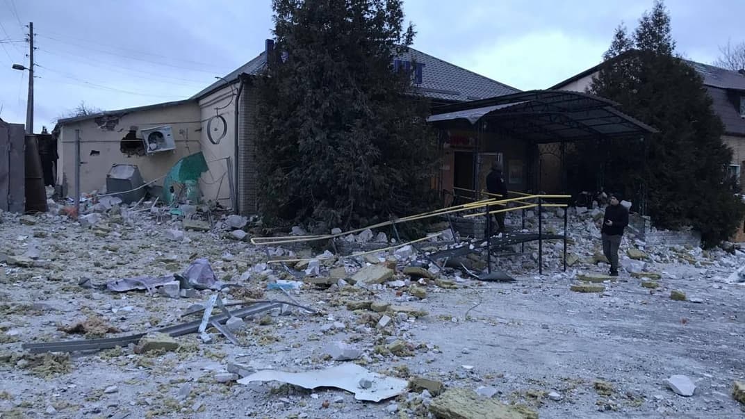 Наслідки російського удару по Золочеву, 6 лютого 2024 року