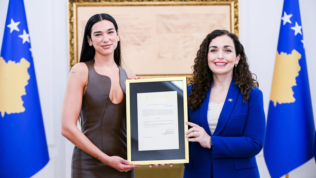 Дуа Ліпа та президентка Косова Вйоса Османі