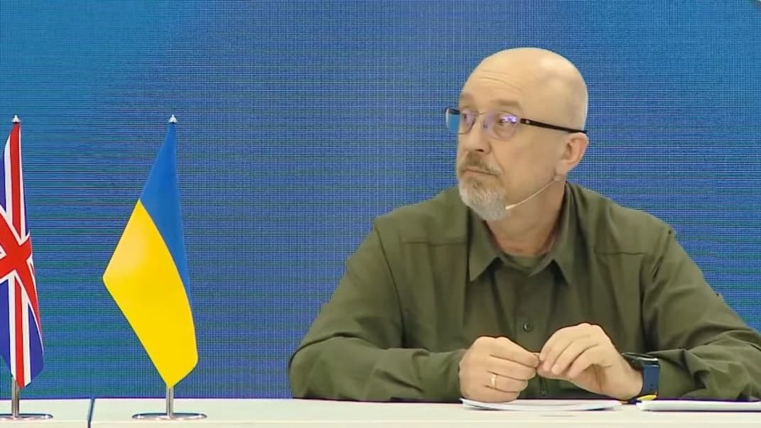 Министр обороны Украины Алексей Резников на брифинге с министром обороны Великобритании Беном Уоллесом, 25 мая 2023 года