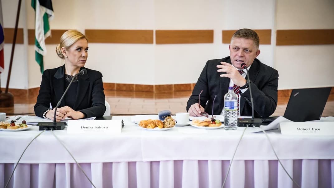 Прем’єр-міністр Словаччини Роберт Фіцо (праворуч), 23 січня 2024 року