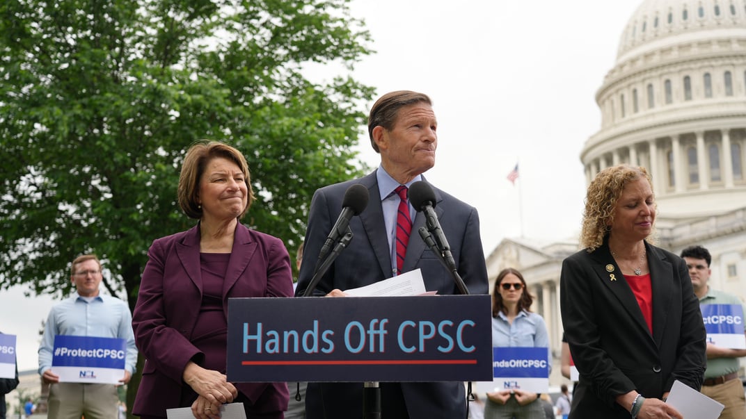 Сенатор США Річард Блюменталь Сенатор США Річард БлюментальСенатор США Річард Блюменталь