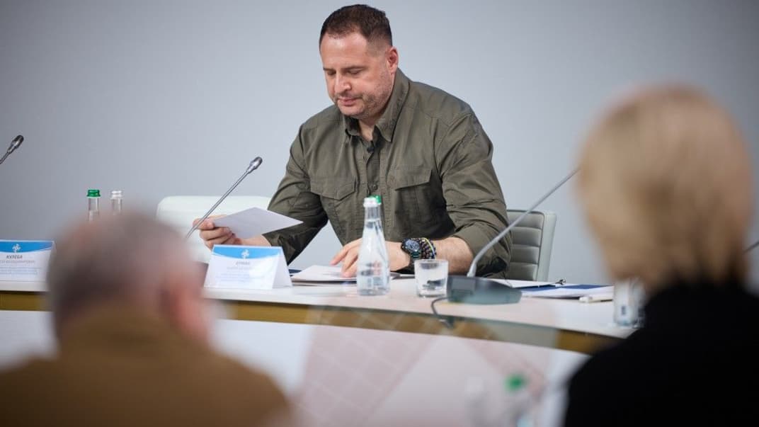 Глава Офиса президента Андрей Ермак на заседании Конгресса местных и региональных властей при президенте Украины, Ивано-Франковск, 30 июля 2023 года