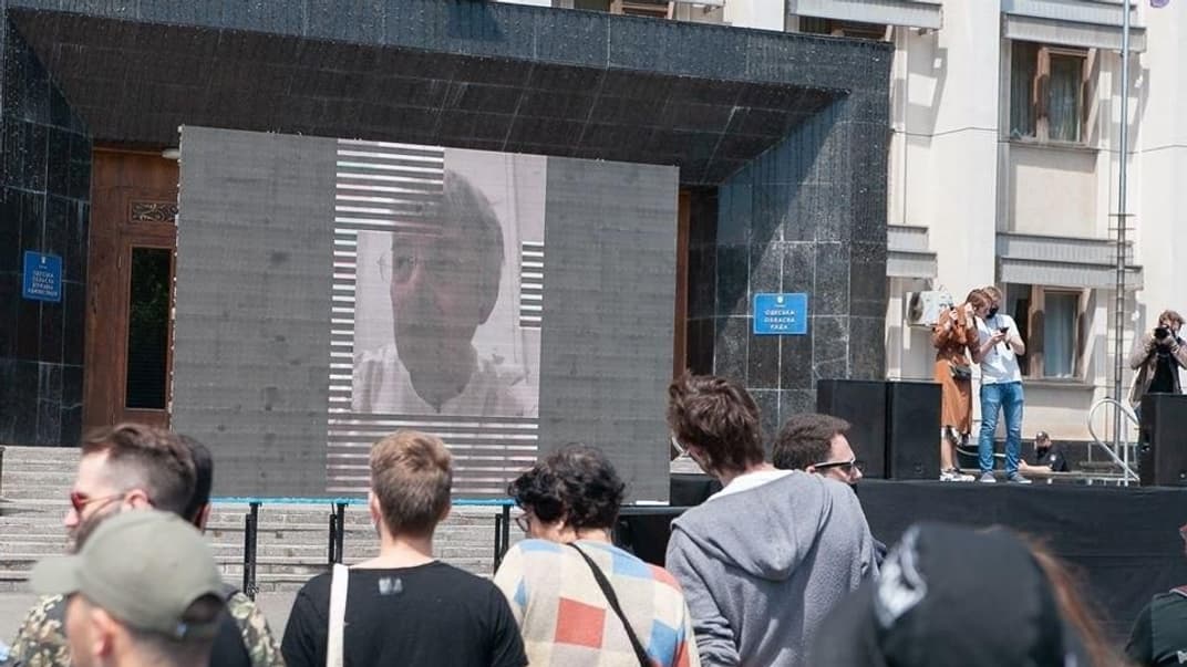 Министр культуры и информационной политики Александр Ткаченко по видеосвязи принимает участие в акции в поддержку Александра Ройтбурда