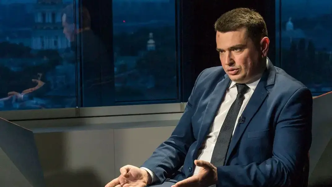 Артем Сытник, когда он еще был директором Национального антикоррупционного бюро, в студии hromadske, май 2020 года