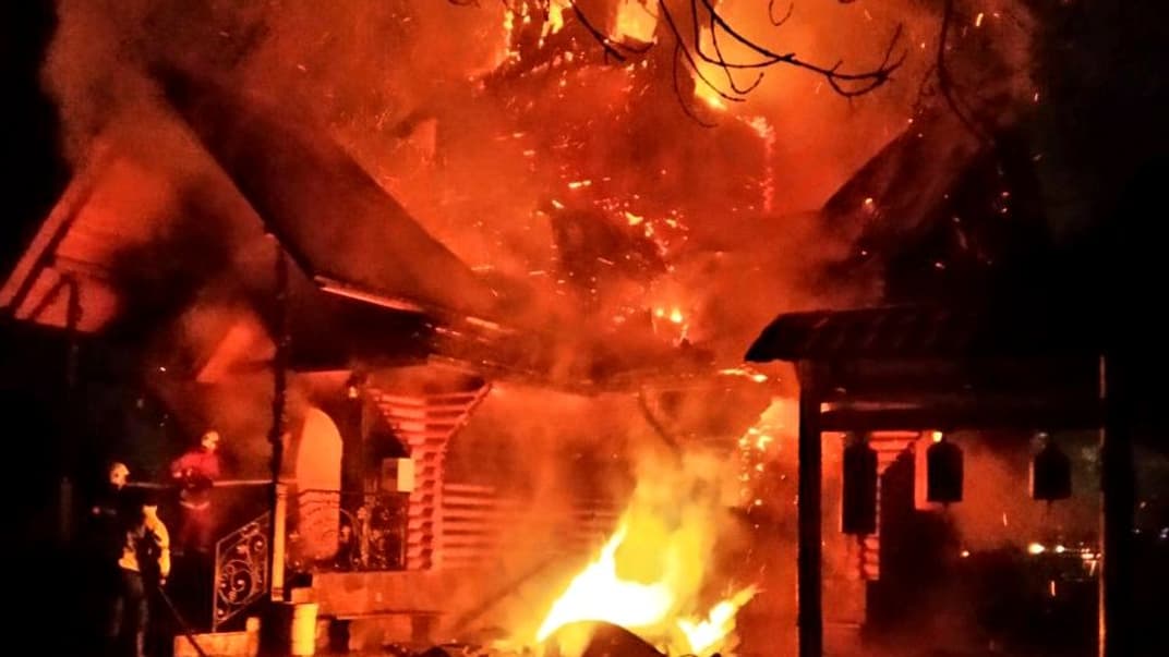 Пожежа у дерев`яній церкві Святого Василія Великого у місті Іршава на Закарпатті. 2 лютого 2020.