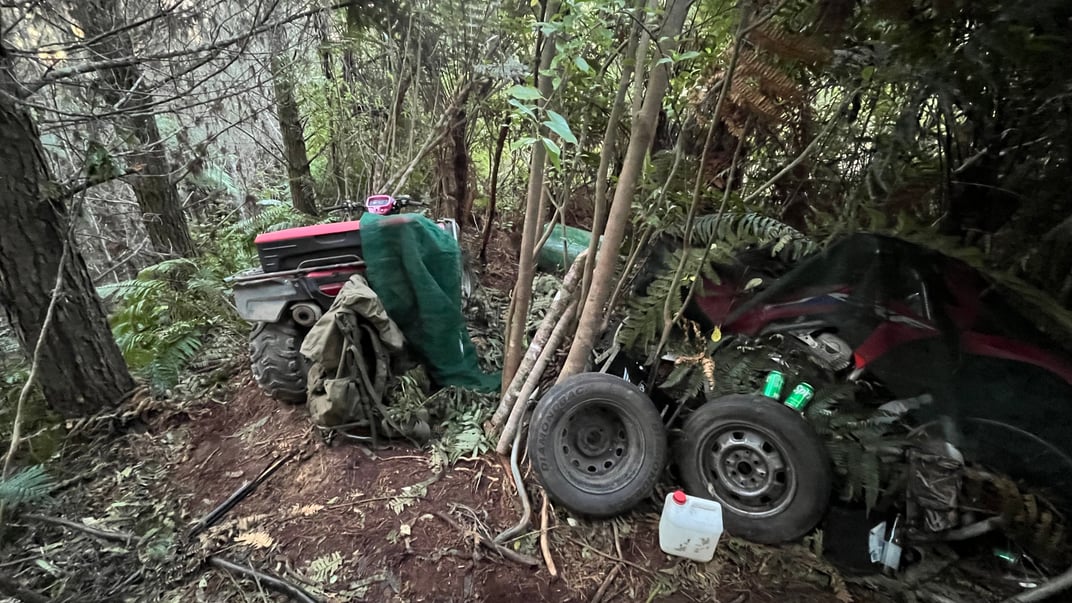 Табір, де вбитий Том Філліпс жив із дітьми