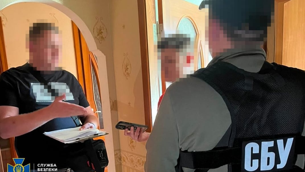 СБУ затримала хакерів підозрюваних у створенні фейкового застосунку «Резерв+»