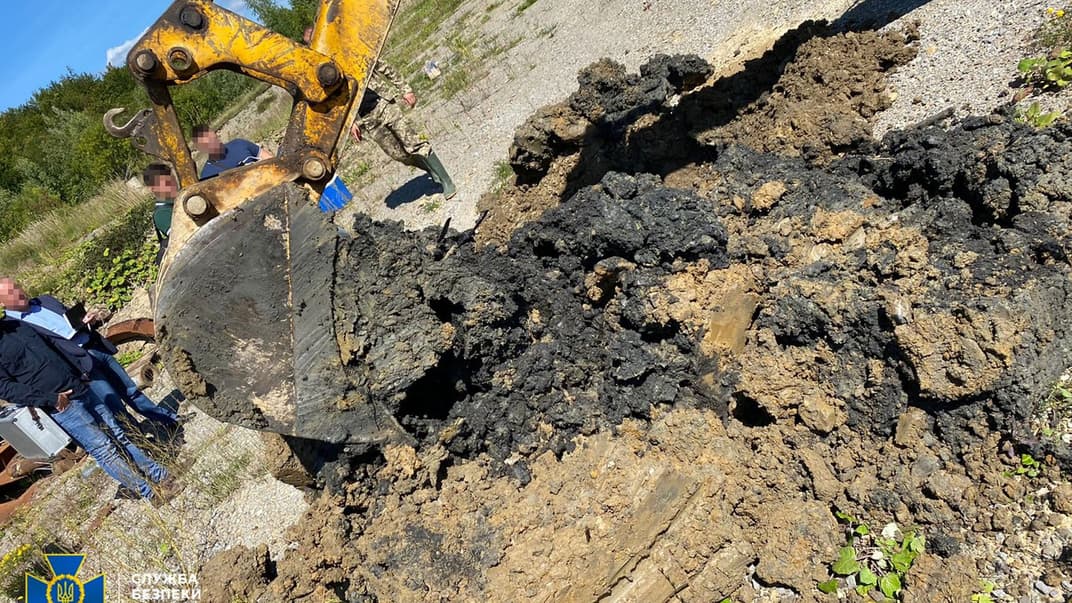 Служба безопасности Украины заявила, что руководство ООО «Прикарпатзападтранс» причастно к масштабному загрязнению Закарпатья