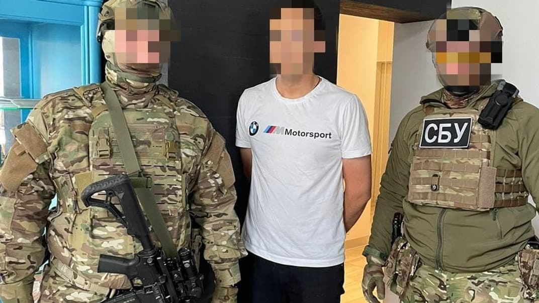 На Київщині затримали депутата і ексзаступника голови сільської ради, яких підозрюють у вимаганні 45 тисяч доларів