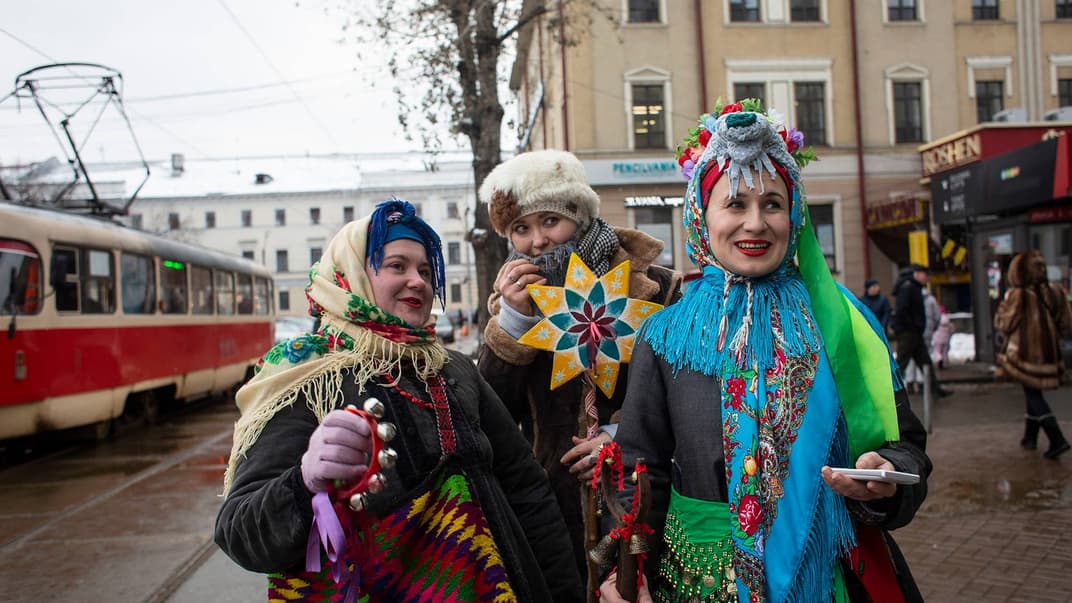Щедрий вечір: як «Дивина» водила козу на Подолі (ФОТОРЕПОРТАЖ)