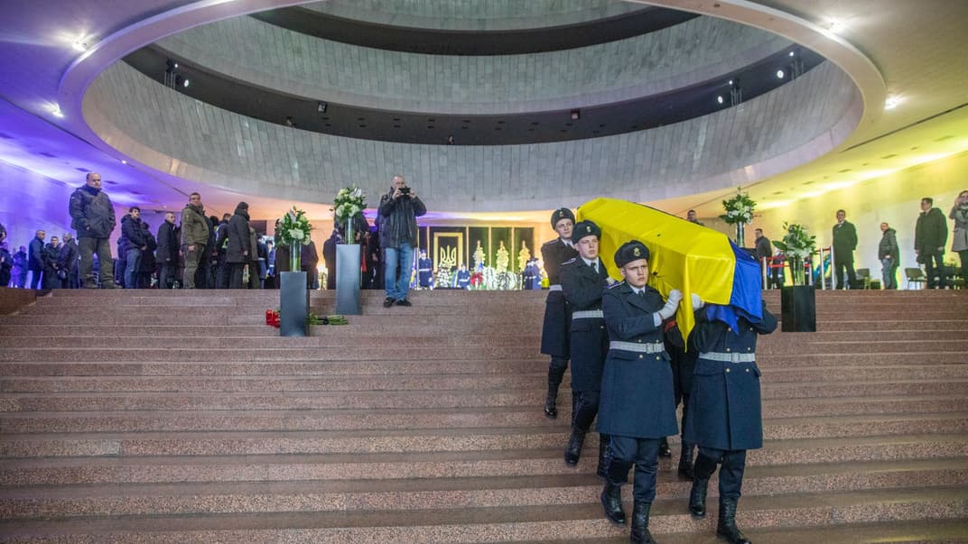 Церемония прощания с погибшими руководителями и сотрудниками Министерства внутренних дел, Киев, 21 января 2023 года