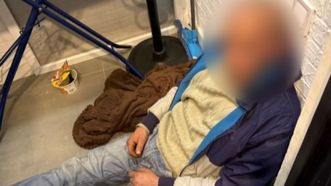 Чоловік, якого, за даними поліції, викрали та якого примушували віддати вигаданий борг