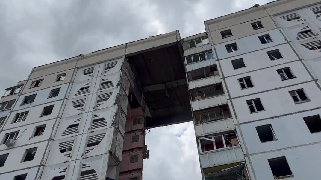 Многоэтажный дом в Белгороде, где утром 12 мая произошел обвал одного из подъездов