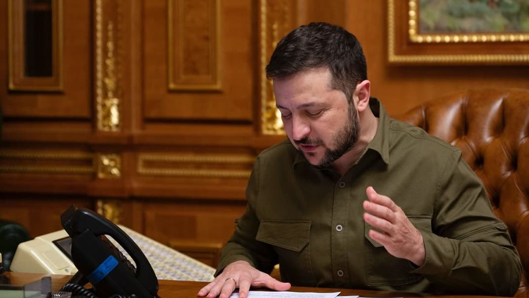 Президент Володимир Зеленський провів телефонну розмову з прем'єр-міністром Великої Британії Ріші Сунаком, 25 жовтня 2022 року