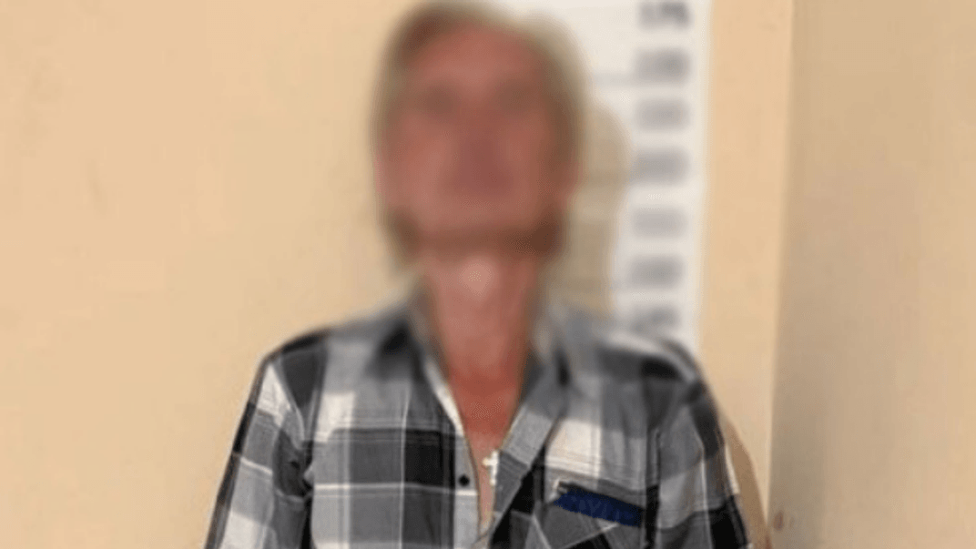 У Києві судитимуть чоловіка, який обікрав дівчинку на дитмайданчику