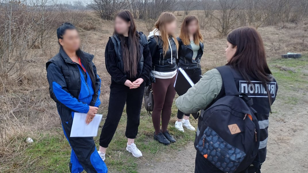 Жінки, яких завербували для сексуальної експлуатації за кордоном