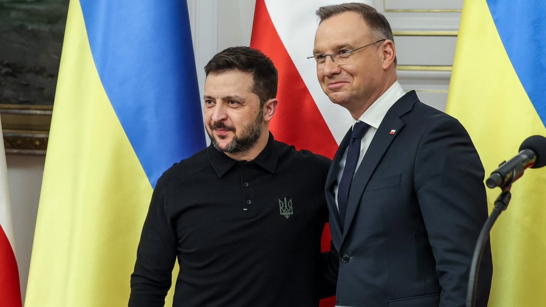 Президент Польщі Анджей Дуда під час зустрічі з українським президентом Володимиром Зеленським Президент Польщі Анджей Дуда під час зустрічі з українським президентом Володимиром Зеленським
