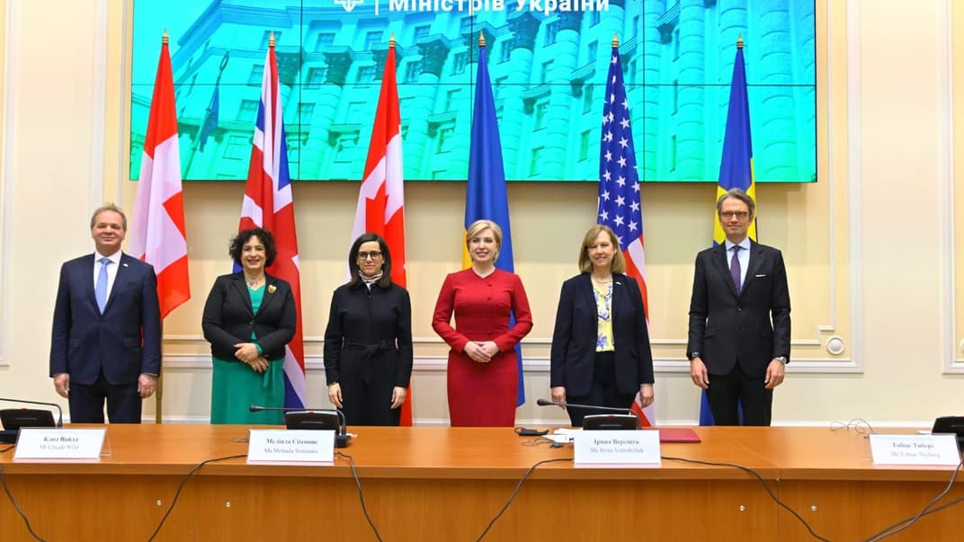 Представители США, а также Швеция, Швейцария, Великобритания, Канады и Украины запускают работу фонда «Партнерство за сильную Украину», 2 февраля 2022 года