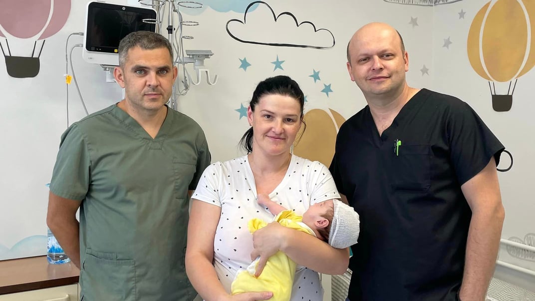 Львівські нейрохірурги виконали операцію на головному мозку новонародженій дитині
