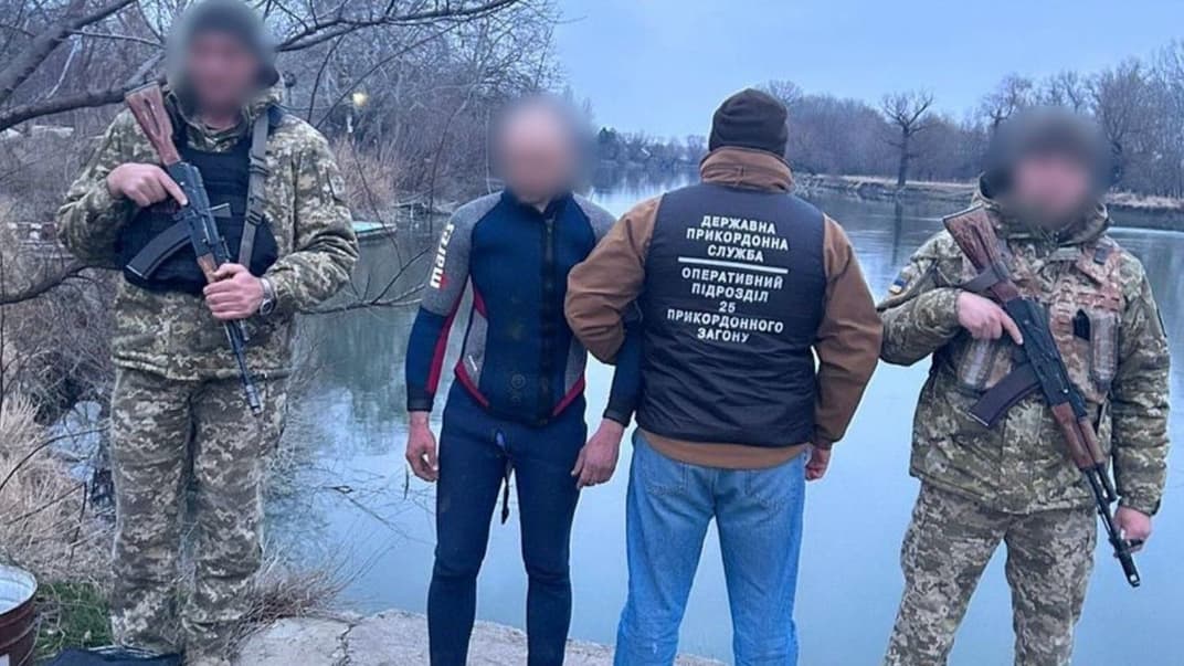 Пограничники говорят, что сначала мужчина планировал переплыть реку Турунчук, а потом Днестр